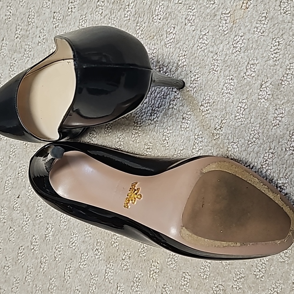 Shoes - Picture 4 of 4